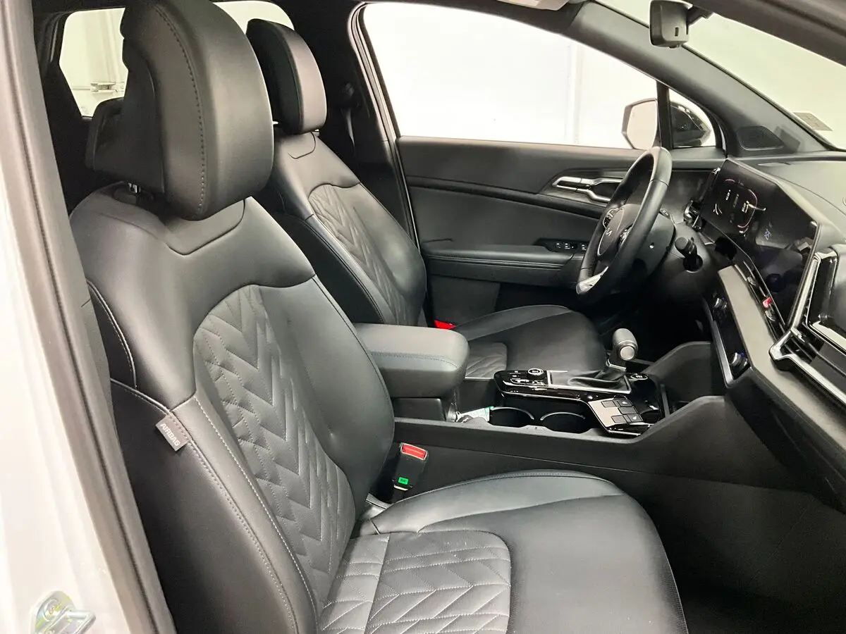 2024 Kia Sportage X-Line photo 4