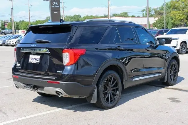 2020 Ford Explorer Limited photo 2
