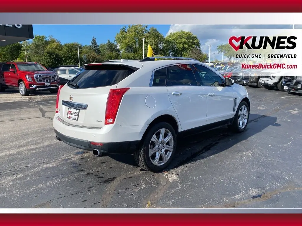 2014 Cadillac SRX Performance photo 3