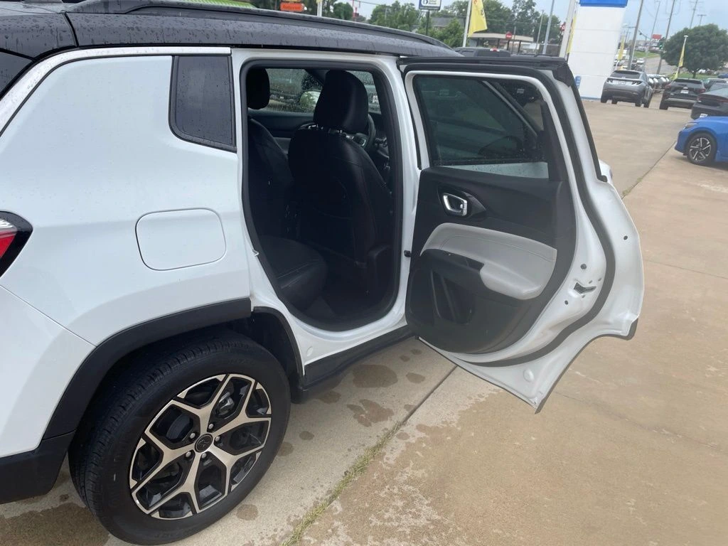 2025 Jeep Compass Limited - Photo 18