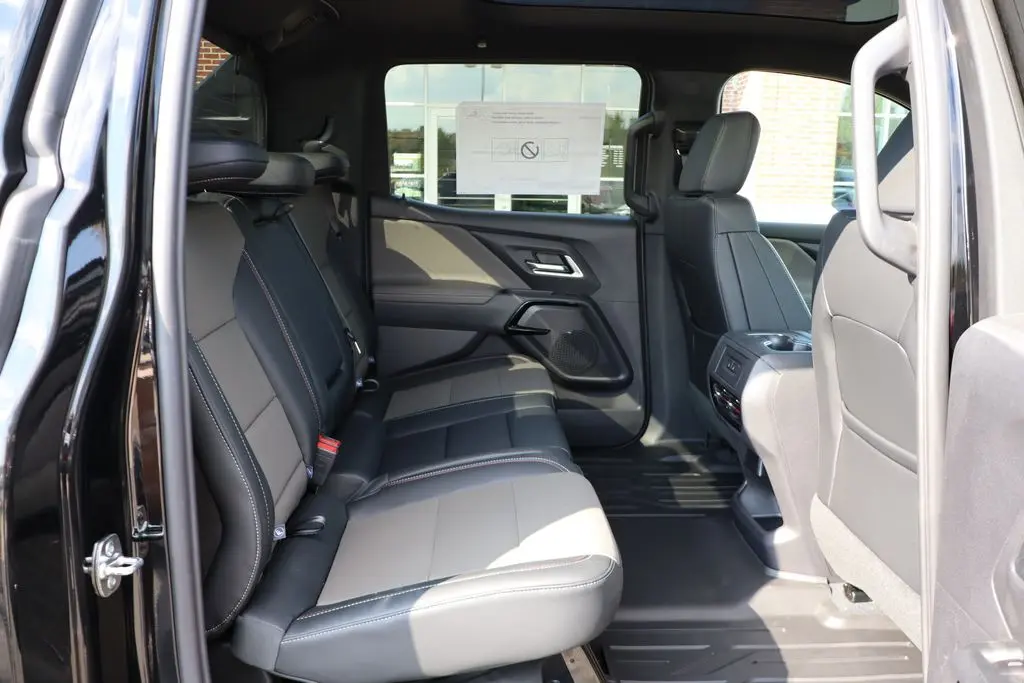 2026 Chevrolet Silverado EV Trail Boss photo 43
