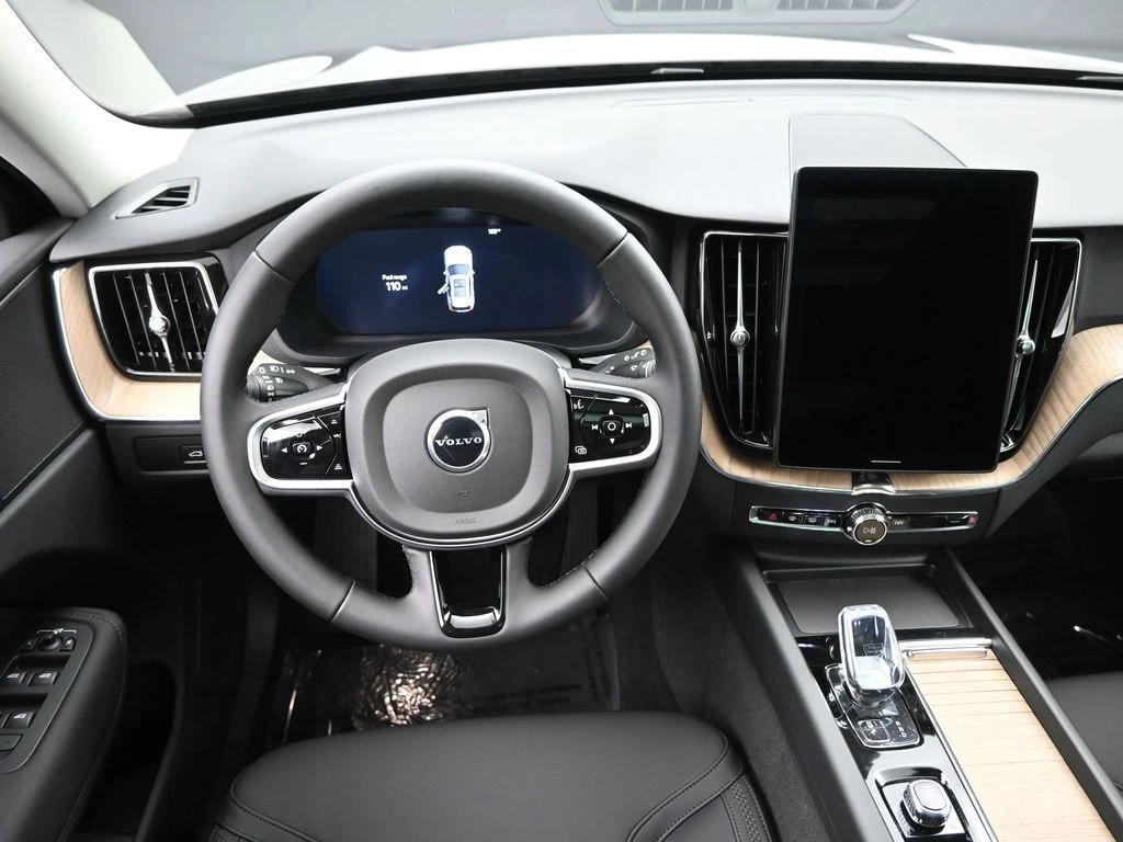 2026 Volvo XC60 Plus - Photo 19