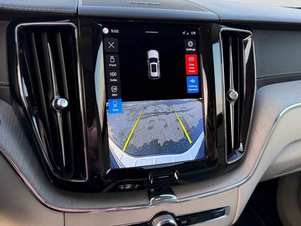 2023 Volvo - image 22