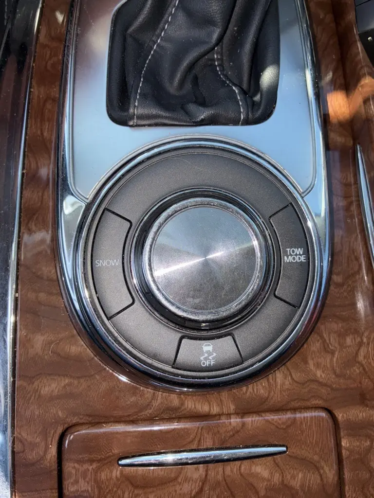 2019 Infiniti QX80 Luxe photo 12
