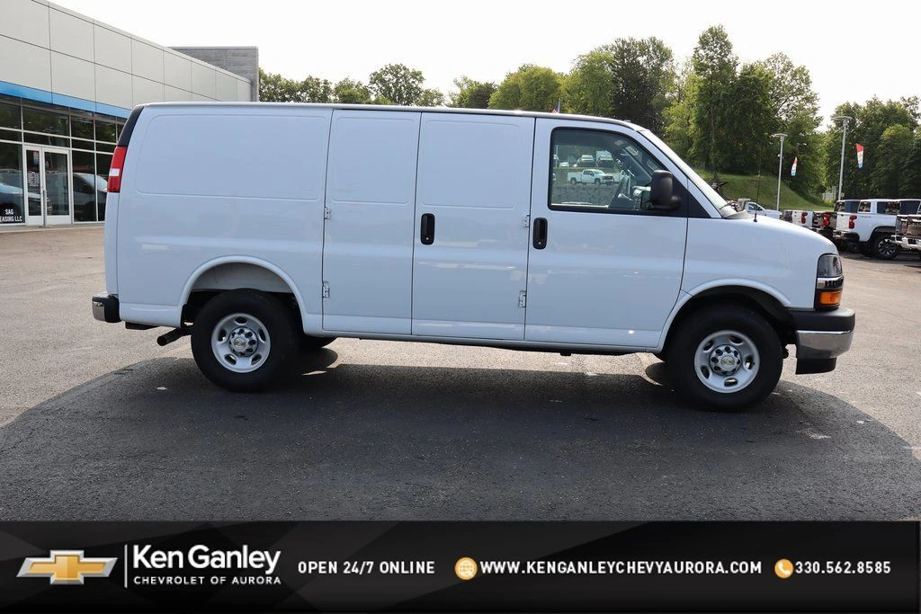 2025 Chevrolet Express Cargo