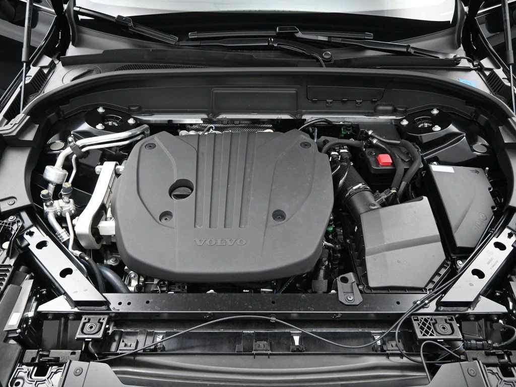 2026 Volvo XC60 Plus - Photo 29