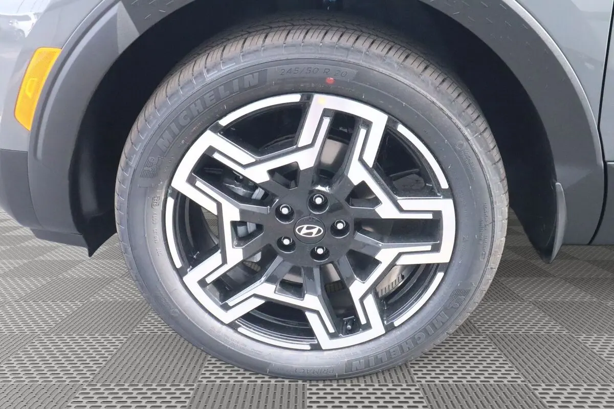 2026 Hyundai Santa Cruz Limited photo 3