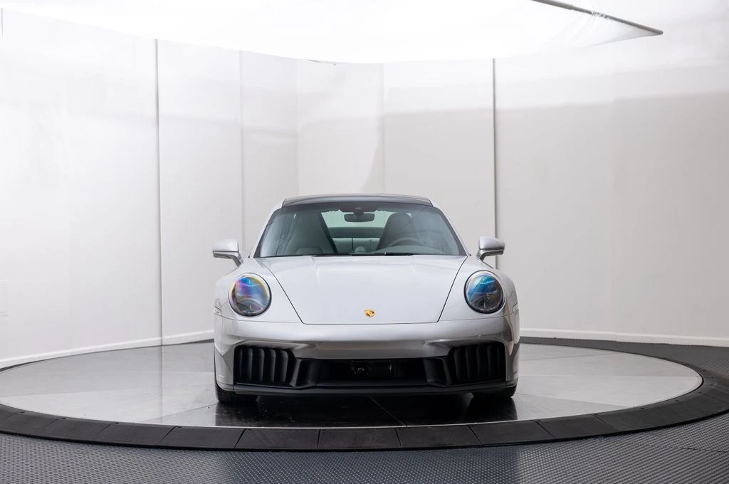 2025 Porsche 911 GTS - Photo 8