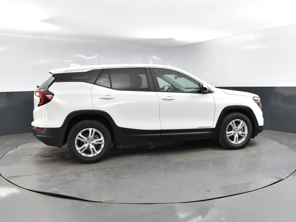2024 Gmc Terrain SLE photo 7