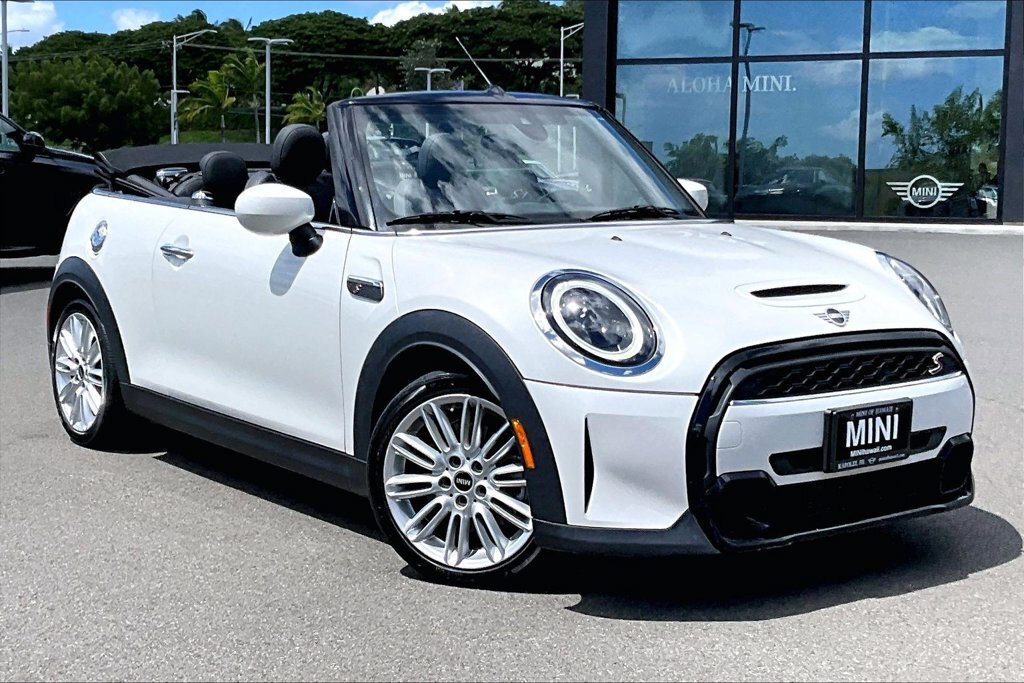 2024 MINI Cooper S Signature at MINI of Hawaii, photo 1
