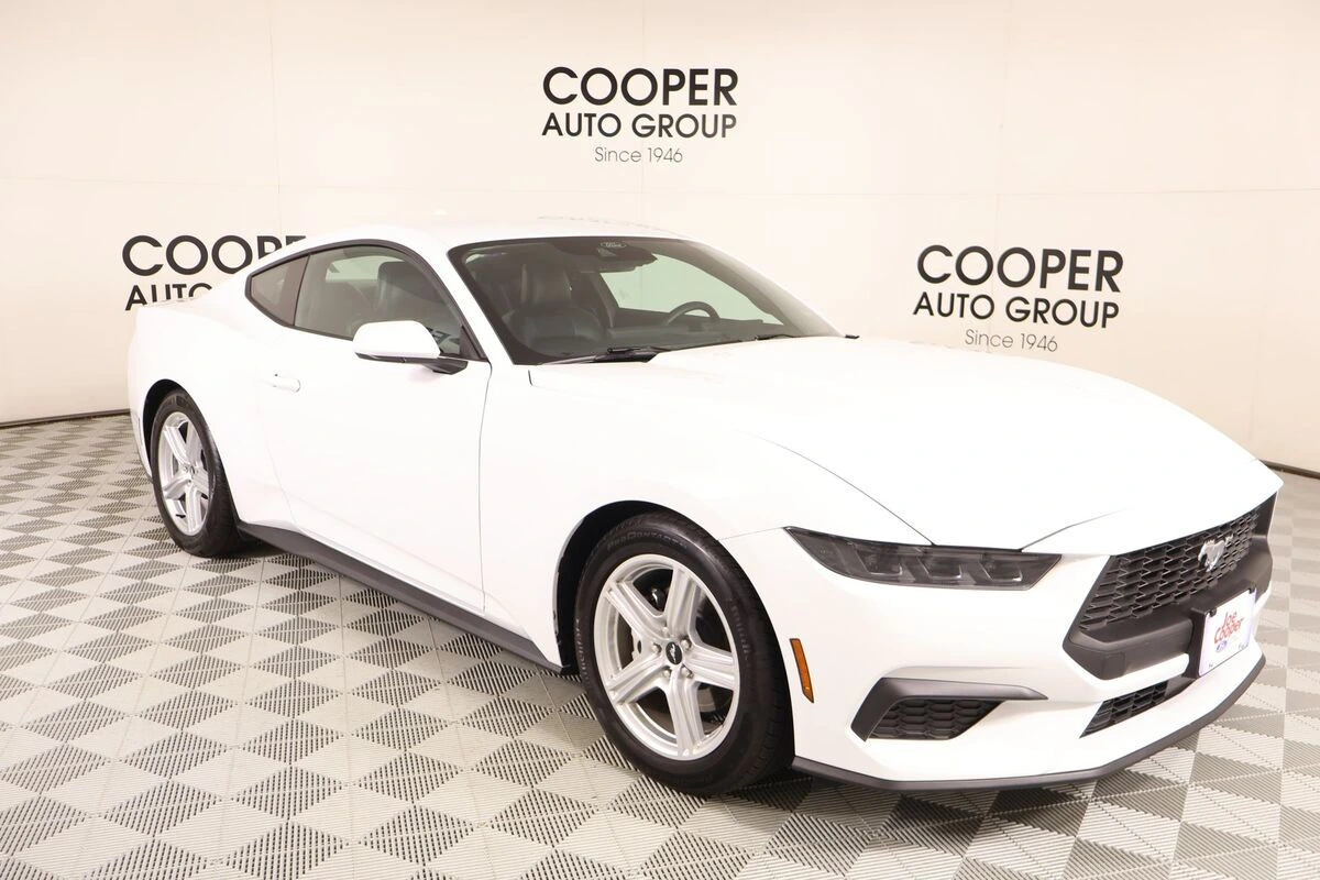 2026 Ford Mustang EcoBoost Premium Fastback's photo