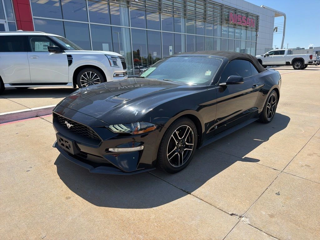 2018 Ford Mustang EcoBoost Convertible Premium's photo