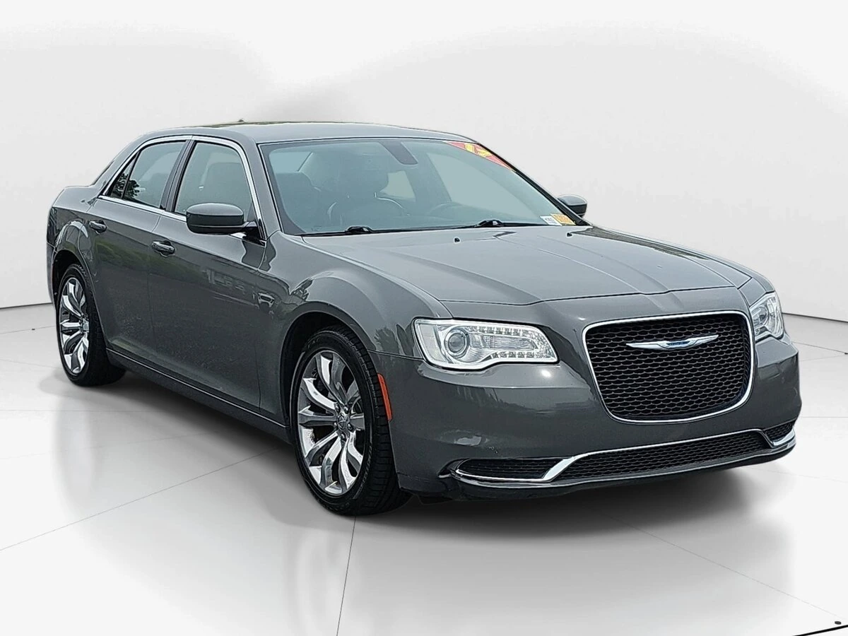 2017 Chrysler 300
