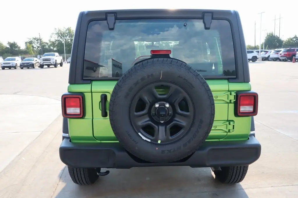 2025 Jeep Wrangler Sport photo 19
