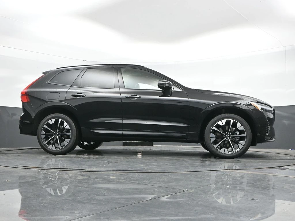 2026 Volvo XC60 Plus - Photo 40
