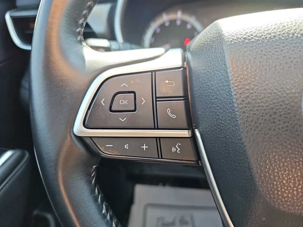 2023 Toyota Highlander XLE - Photo 17