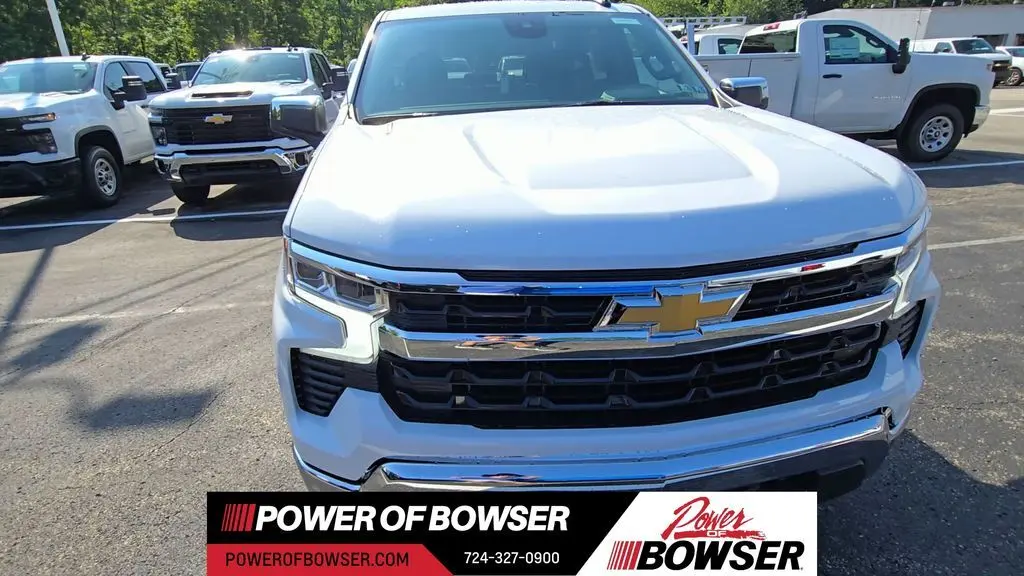 2025 Chevrolet Silverado 1500 LT photo 3