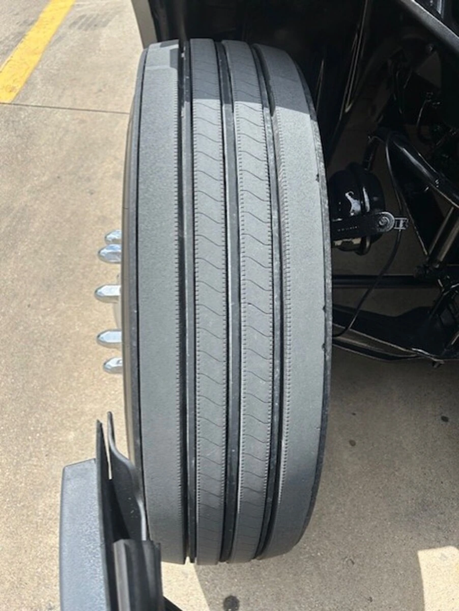 2024 Freightliner Cascadia - image 11