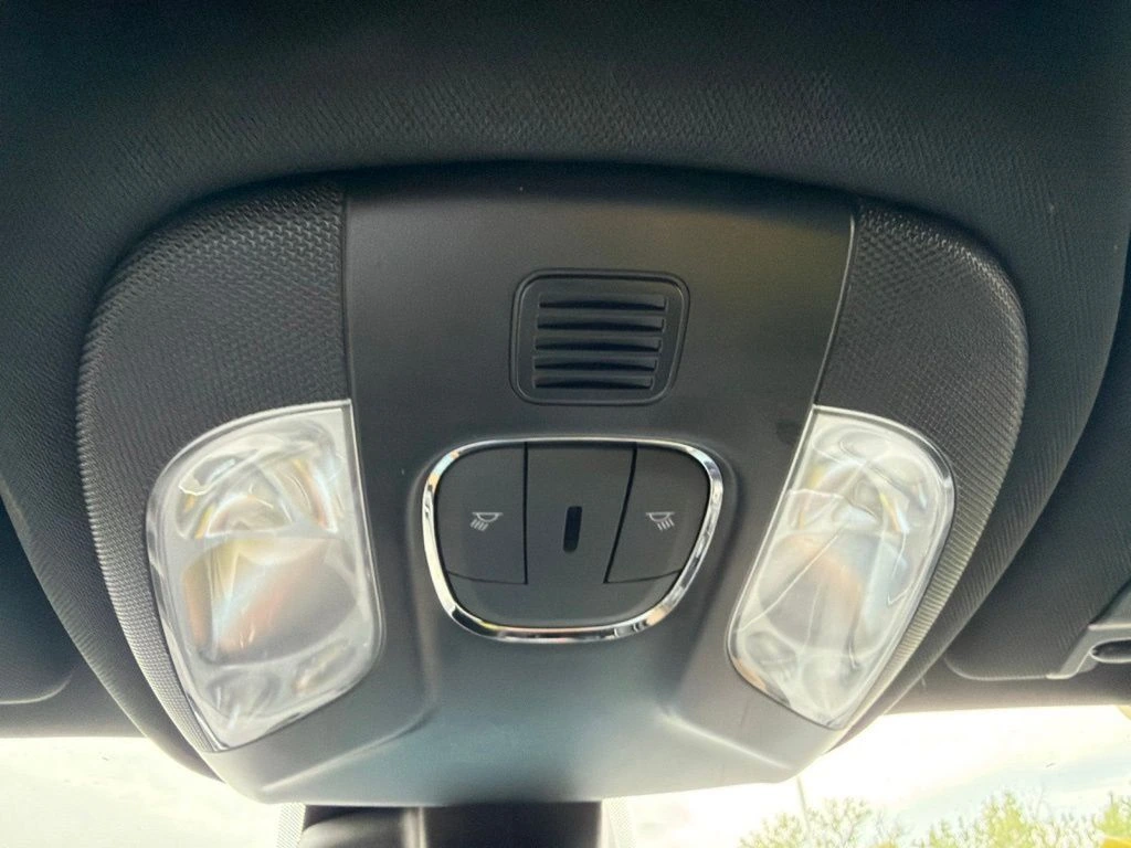 2025 Jeep Compass Limited - Photo 26