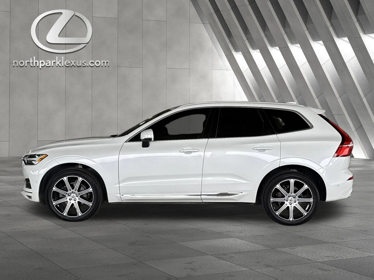 2021 Volvo XC60 Inscription's photo