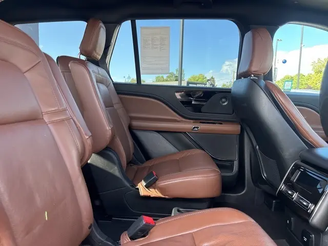 2022 Lincoln Aviator Reserve photo 11