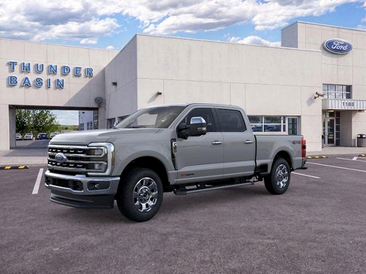 2026 Ford Super Duty F-350 SRW LARIAT