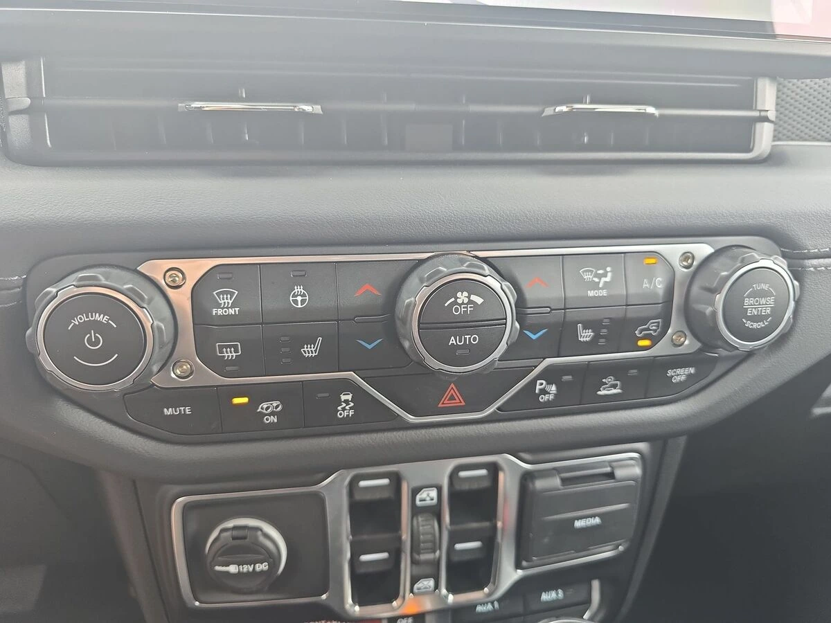 2025 Jeep Wrangler 4-Door Rubicon 392 Final Edition - Photo 23