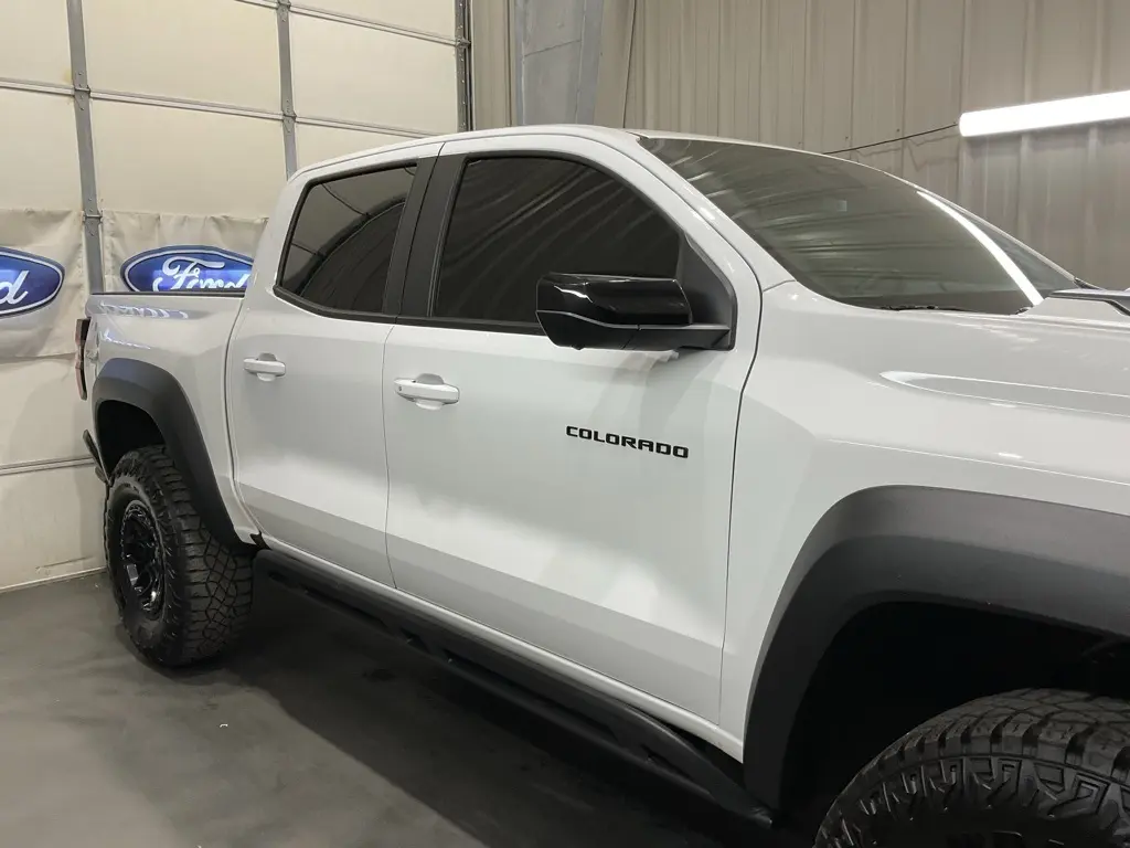 2024 Chevrolet Colorado ZR2 photo 4