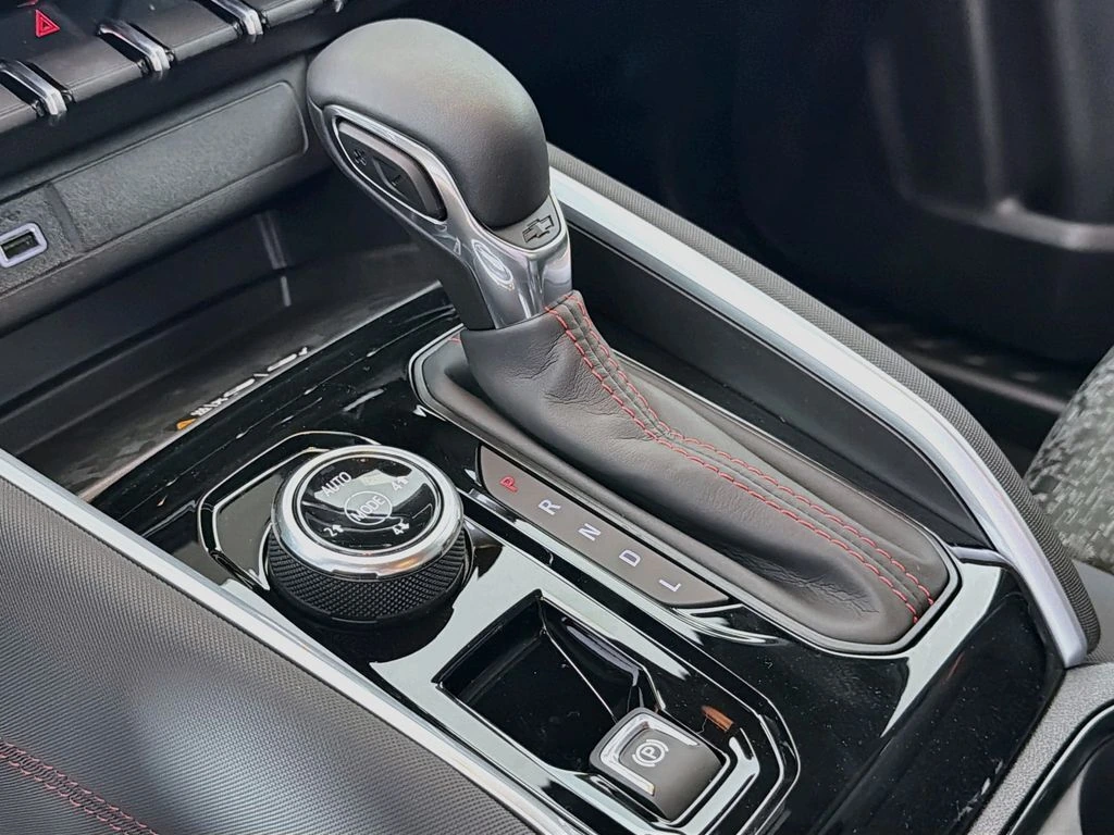 2026 Chevrolet Colorado Z71 - Photo 17