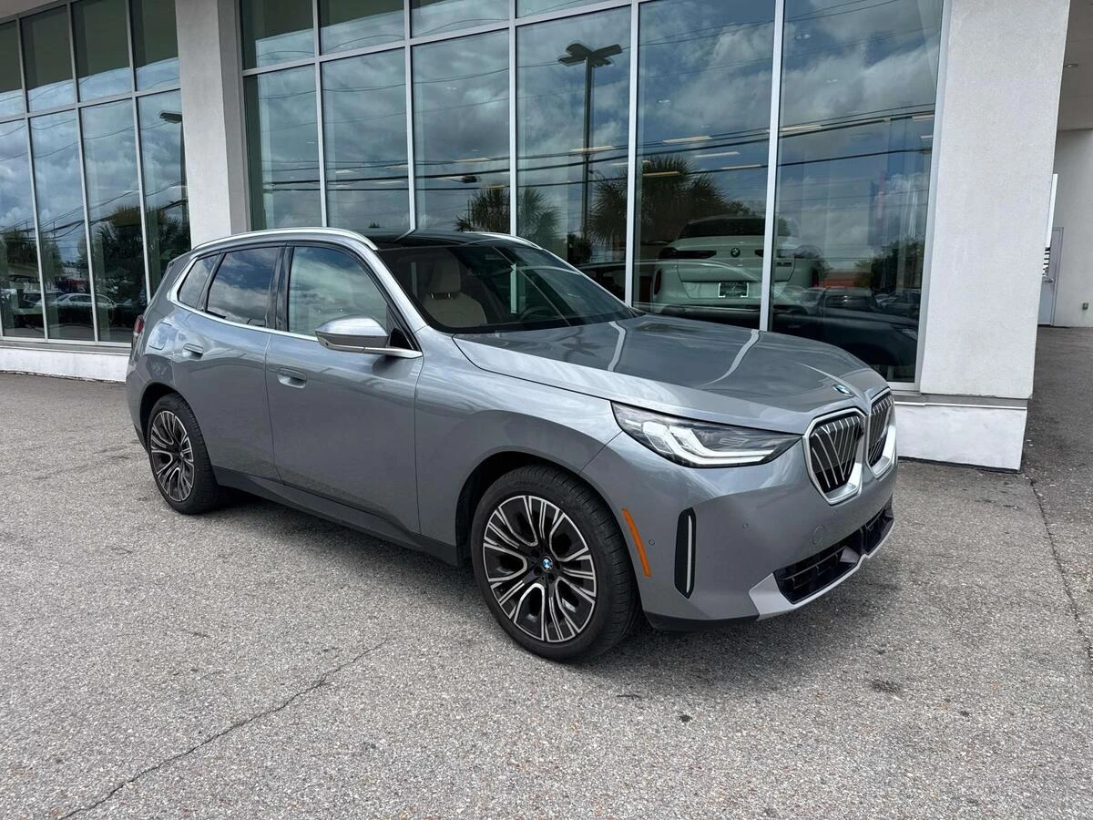 2025 BMW X3 30 XDRIVE's photo