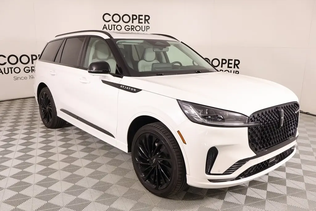 2026 Lincoln Aviator Reserve's photo