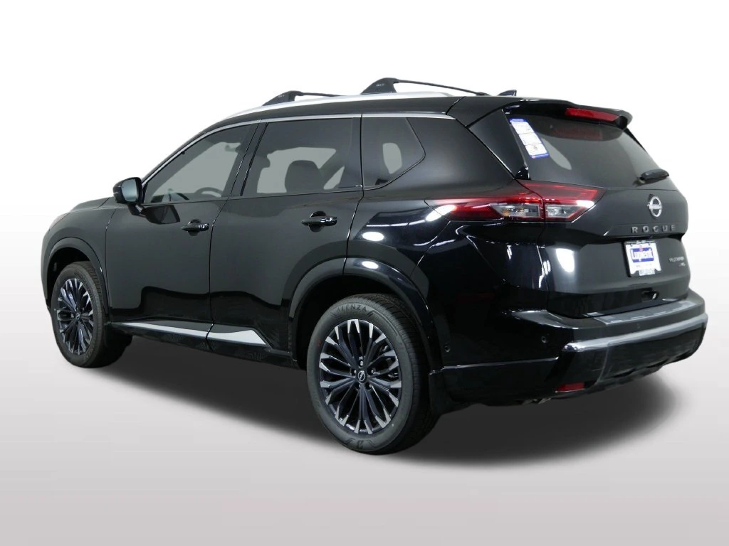 2026 Nissan Rogue Platinum - Photo 8