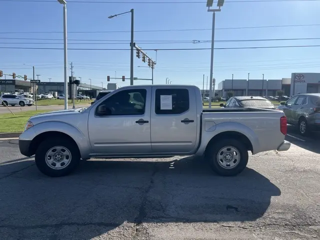 2016 Nissan Frontier S photo 4