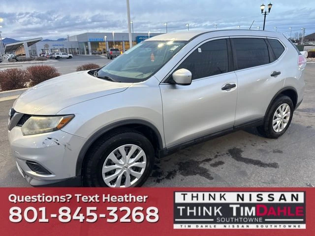 2016 Nissan Rogue S's photo