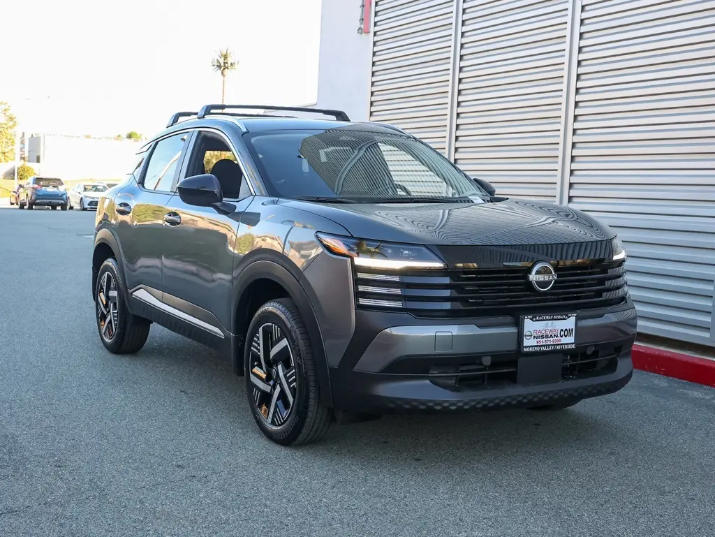 2026 Nissan KICKS SV's photo