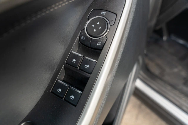 2023 Ford Explorer XLT - Photo 25