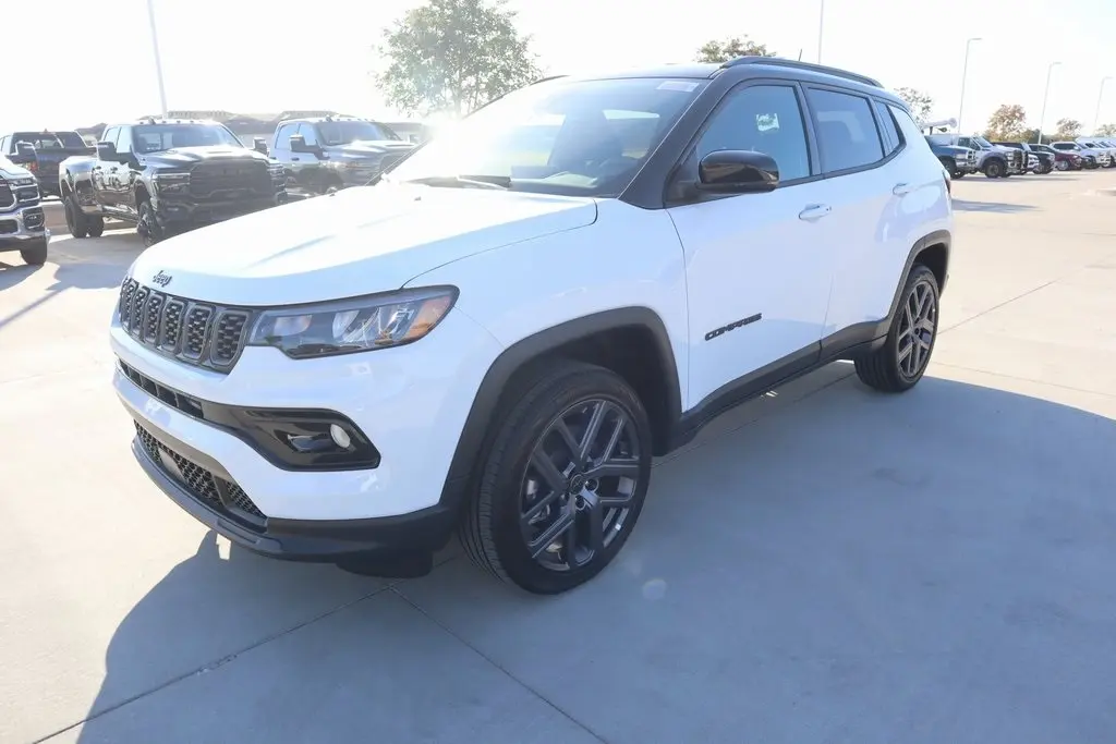 2026 Jeep Compass Limited photo 2