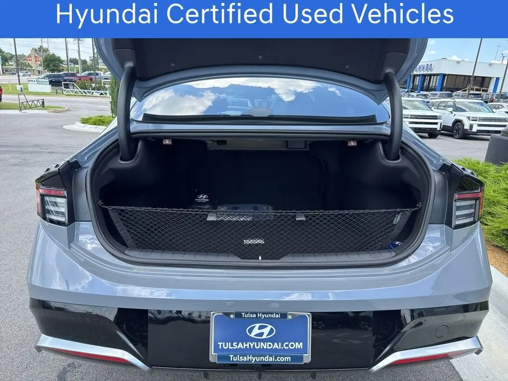 2025 Hyundai Sonata SE photo 13