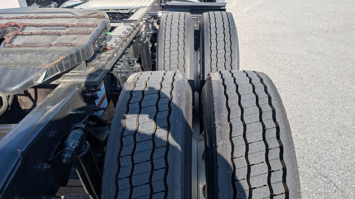 2026 Freightliner Cascadia - image 7