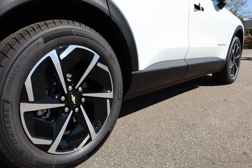 2026 Chevrolet Equinox LT photo 33