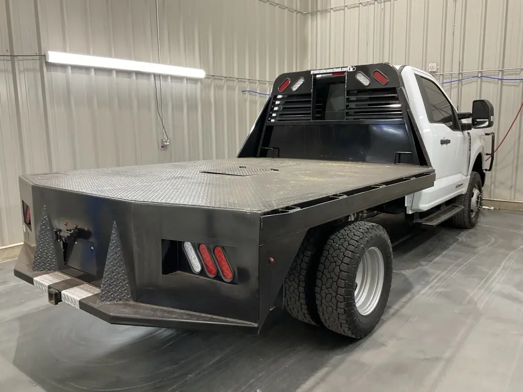 2024 Ford F-350 photo 18
