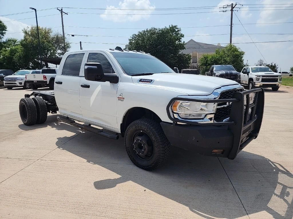 2024 RAM 3500 Tradesman 4X4 Crew Cab's photo