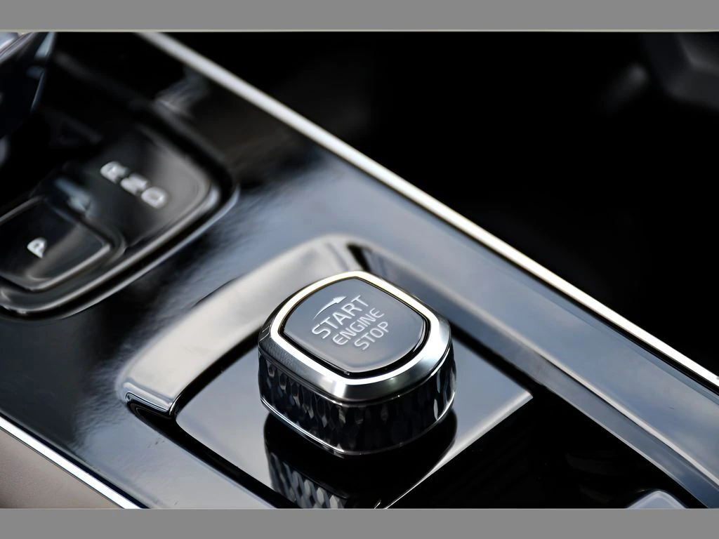 2026 Volvo XC90 Plus - Photo 36