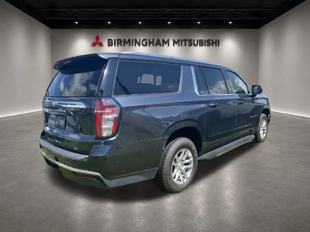 2021 Chevrolet Suburban LT - Photo 7