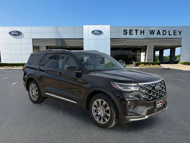 2026 Ford Explorer Platinum's photo