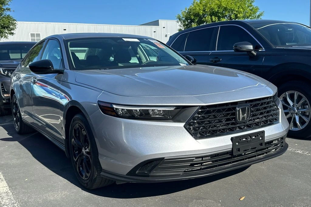 2025 Honda Accord 1.5T SE CVT's photo