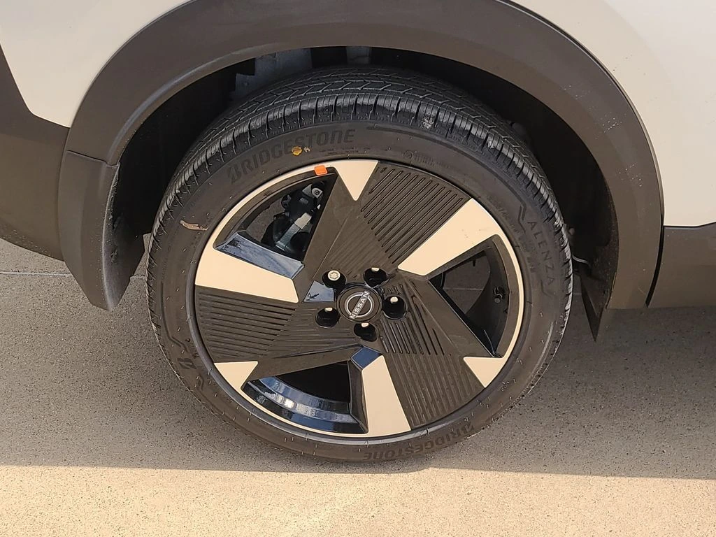 2026 Nissan KICKS SR - Photo 6