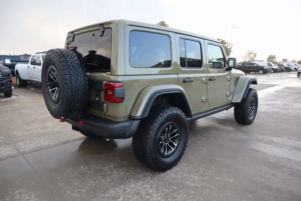 2025 Jeep Wrangler Rubicon X photo 20