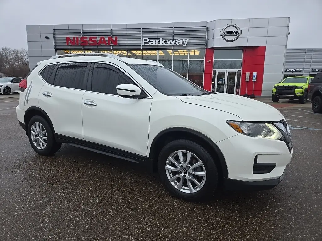 2018 Nissan Rogue SV