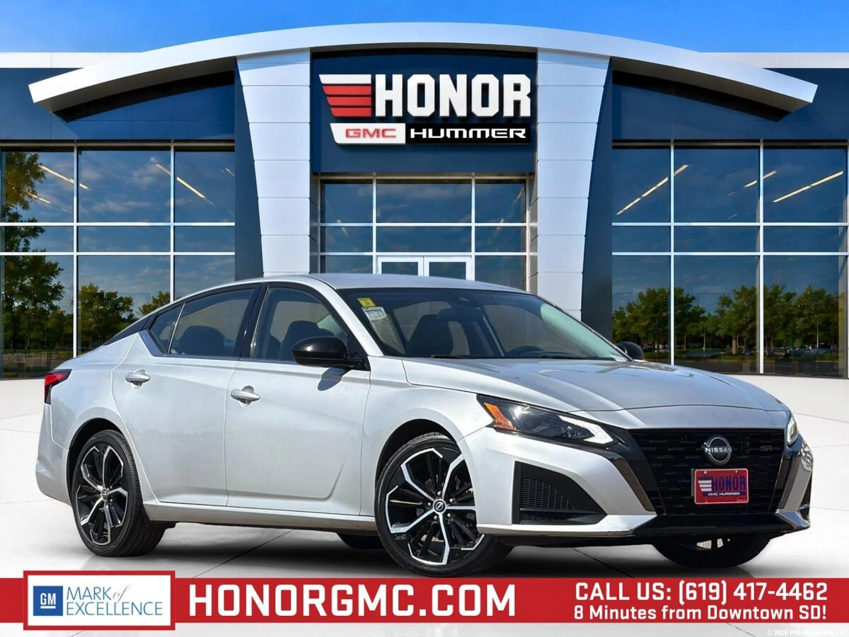 2024 Nissan Altima SR